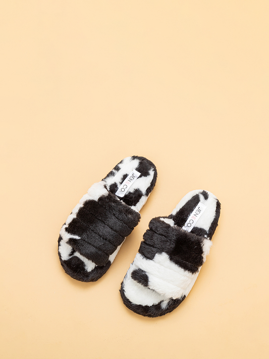 SALE $15 RETAIL $26 SLP2121 Delaney Cow Print Slippers